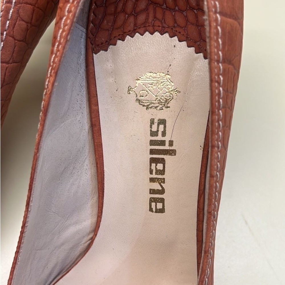SILENE MADE IN ITALY LEATHER Elegant Brown Crocodile Embossed Peep-Toe Heels - Picture 3 of 7